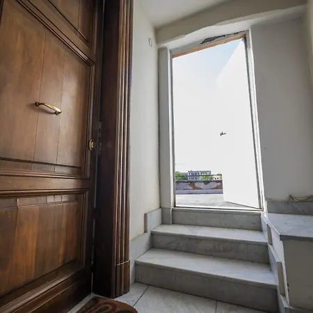 Apartment St John Basilica Lovely Tower