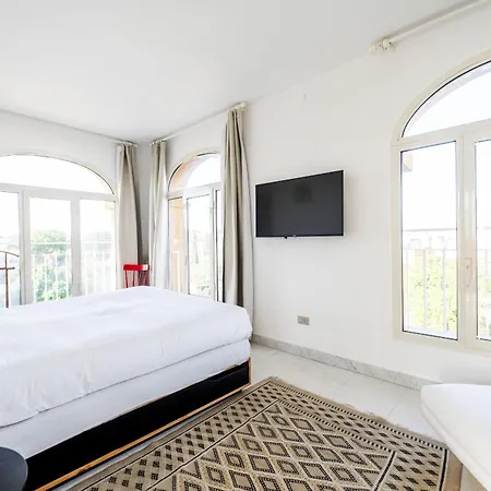 St John Basilica Lovely Tower Apartment Rom