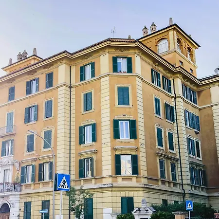 St John Basilica Lovely Tower * Rom